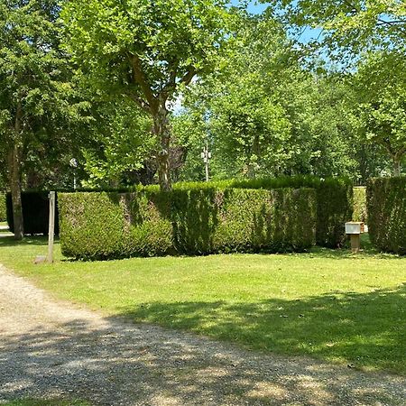 Complexe Les 4 Saisons Oust Exterior foto