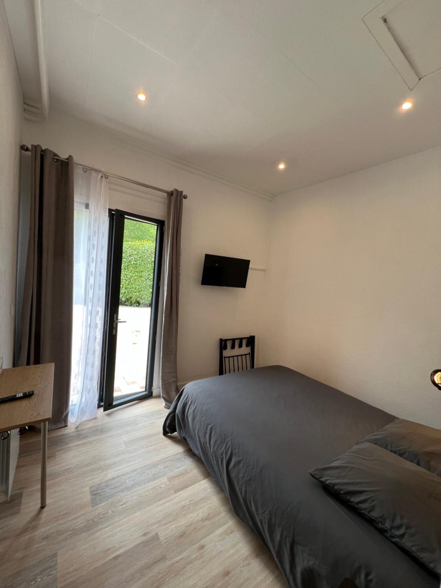 Complexe Les 4 Saisons Oust Exterior foto