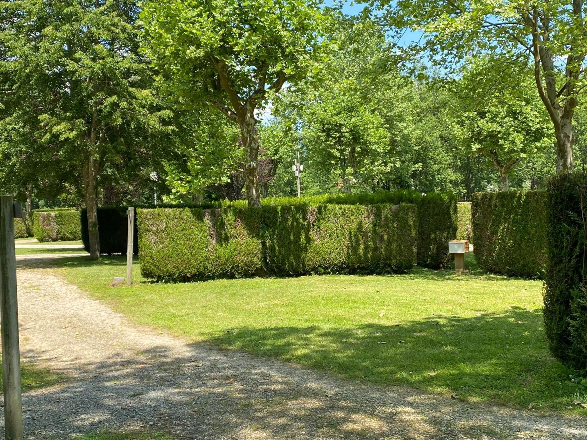 Complexe Les 4 Saisons Oust Exterior foto
